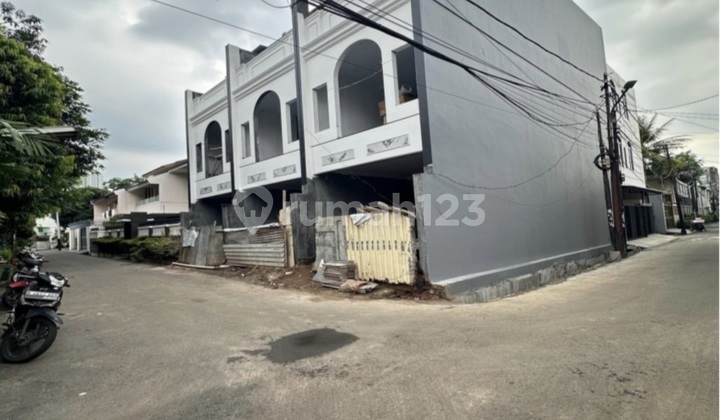 Brand New House in Tanjung Duren