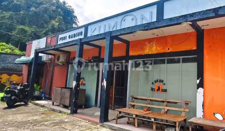 Jual Harga Super Murah Lokasi ******** Tanah Bonus Bangunan Ruko dengan Luas 5 Are (500M²).Puri Gading