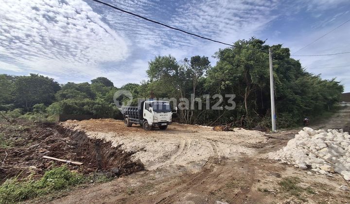 Tanah Dijual Lokasi Strategiscocok untuk Rumah/ Villa/ Kost2an