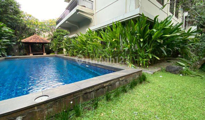 Beautiful House and Comfy at Senopati Area 2