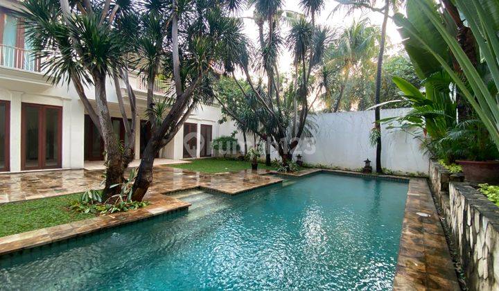 Beautiful and comfy house bali style in cipete, jakarta selatan 1