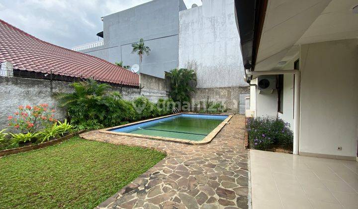 BEAUTIFUL AND COZY HOUSE AT KUNINGAN AREA, JAKARTA SELATAN 1