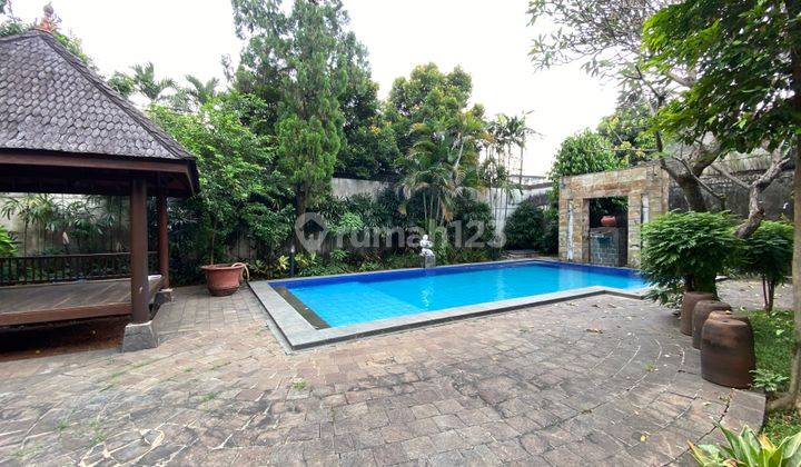 Beautiful house with big backyard in ampera, jakarta selatan 2