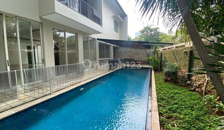 BEAUTIFUL MODERN HOUSE AT SENOPATI AREA, JAKARTA SELATAN 2