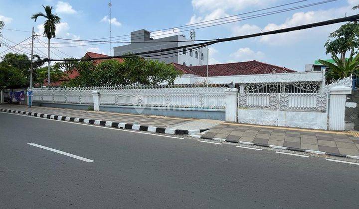 Turun harga! Rumah siap huni di cempaka putih, jakarta pusat 1