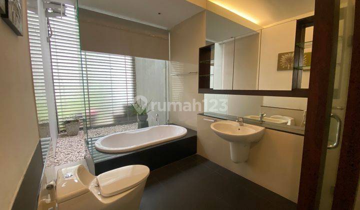 Beautiful and Comfy House finished Renovated at Kebayoran  Baru Area 2