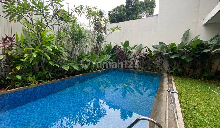 Rumah modern tropical di kemang, jakarta selatan 1