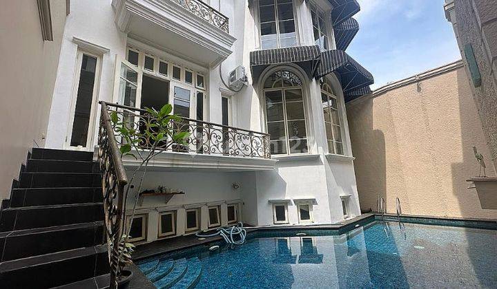 Rumah Mewah 2,5 Lantai di Widya Candra, Jakarta Selatan 2