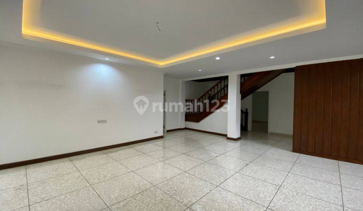 Rumah cocok untuk kantor di lokasi terbaik di menteng, jakarta pusat 1