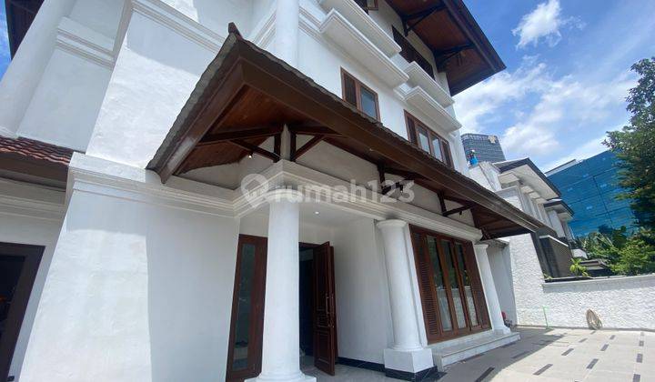 Big house and just renovated at kuningan area, jakarta selatan 1