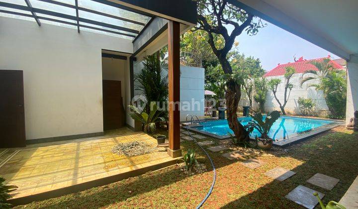 Beautiful modern tropical house in kuningan, jakarta selatan 2