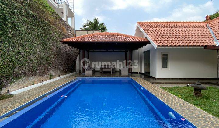 Beautiful House with Big Backyard at Menteng Area 1