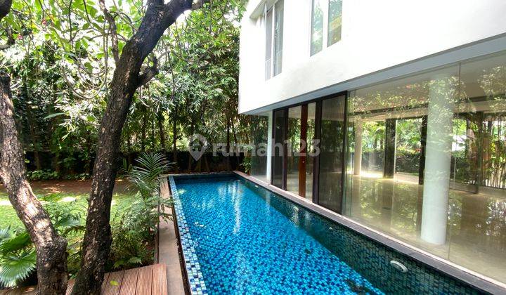 BEAUTIFUL AND COMFY HOUSE AT SENOPATI AREA 1