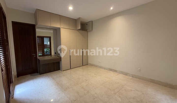 BIG AND BEAUTIFUL HOUSE AT CIPETE AREA 2