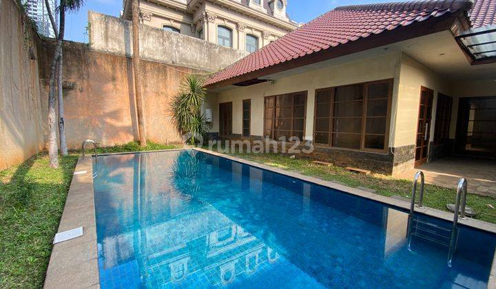 Beautiful house in senopati area near to Ashta and scbd 1