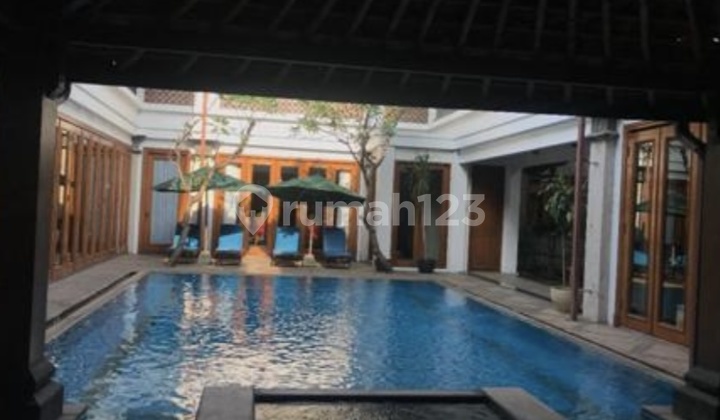 Beautiful House with balinese style at Kuningan Area Beautiful House with balinese style at Kuningan Area