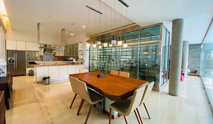 Rumah modern design fully furnished di hangtuah, jakarta selatan 1