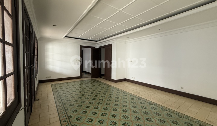 BEAUTIFUL AND COZY HOUSE AT PERMATA HIJAU AREA BEAUTIFUL AND COZY HOUSE AT PERMATA HIJAU AREA