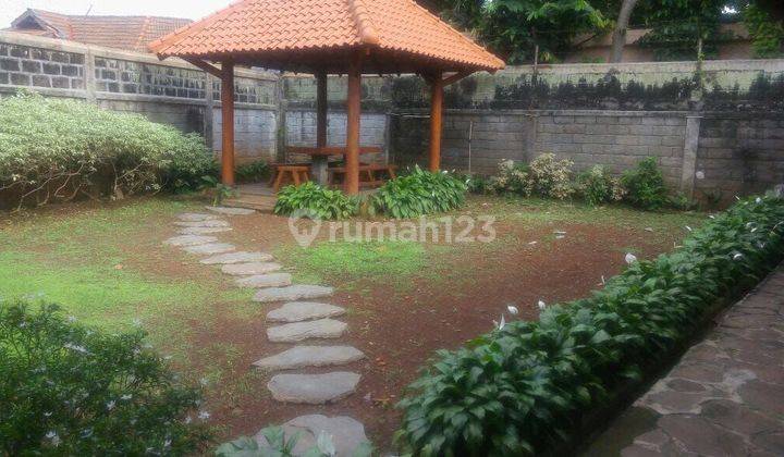 Rumah dijual, cocok untuk kantor maupun usaha , pinggir jalan SHM 1