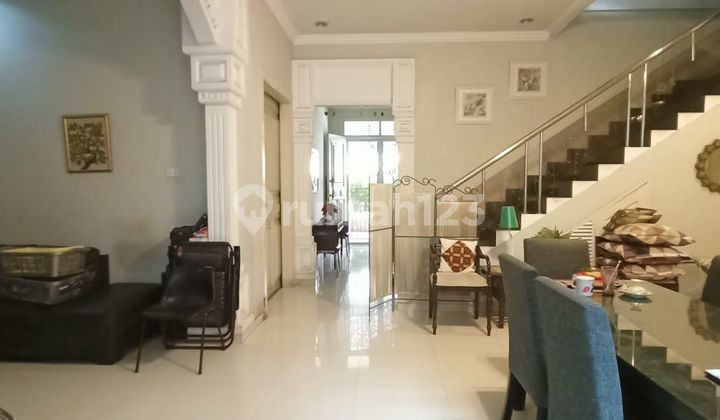 Rumah 2 lantai, dijual segera SHM  , siap  huni 2