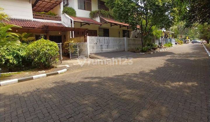 Rumah Dijual 2 Lantai Status Shm Kondisi Bagus Hadap Timur Laut Siap Huni 1