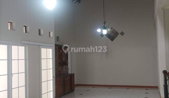 Dijual Rumah Unfurnished Bagus SHM - Sertifikat Hak Milik 2