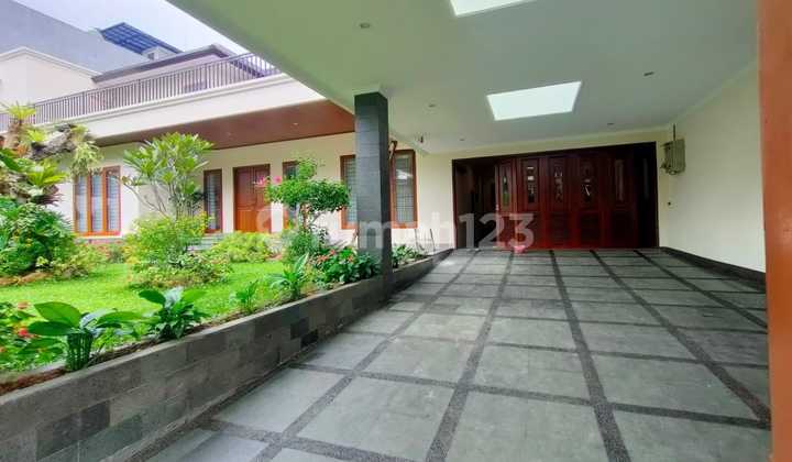 Dijual Rumah Siap Huni 2 Lantaishm Lokasi Diselatan