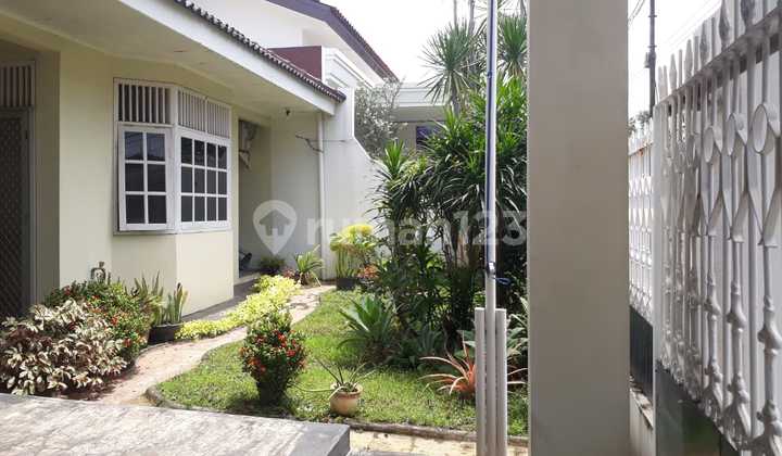 Jual Rumah Second Bintaro Dki Lt 304 M Lb 225