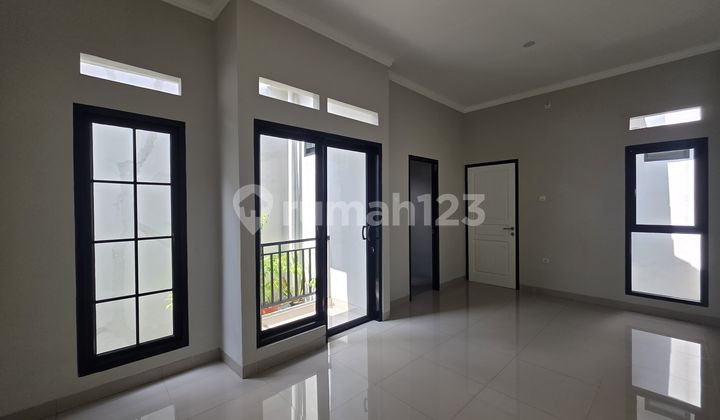 New House in Cinere with SHM, Land 100, Building 130, Sturdy Construction, Flood-Free