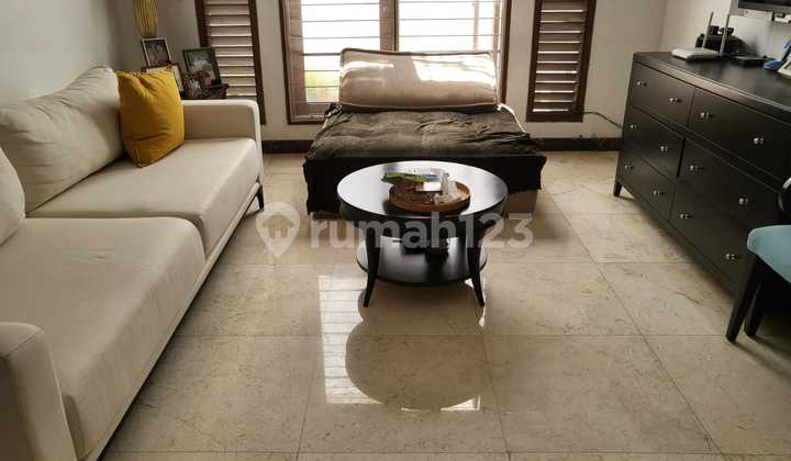 Dijual Rumah 2 Lt 456 Lb 300 Siap Huni Bangunan Kokoh di Cipete 2