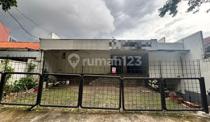 Prime Location! Prestigious Commercial Property for Sale in Kramat Pela, Kebayoran Baru