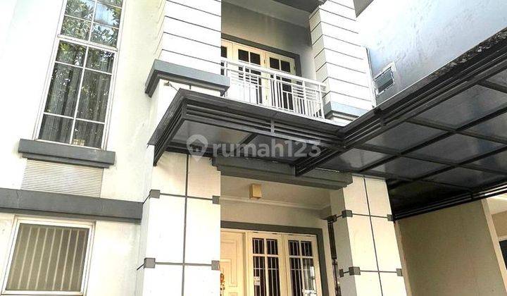 The Green BSD Rumah Terawat 2 Lantai Dijual Cepat 1