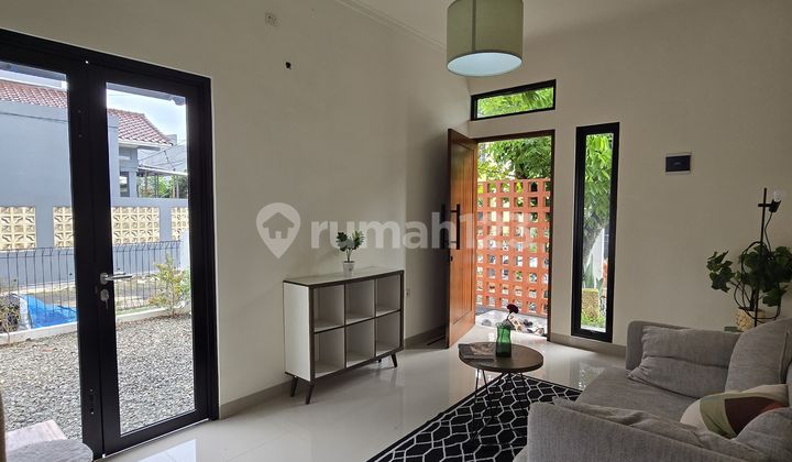 DIJUAL RUMAH GRIYA LOKA BSD CANTIK FULL FURNISH BARU RENOV POSISI HOEK LOKASI STRATEGIS 1