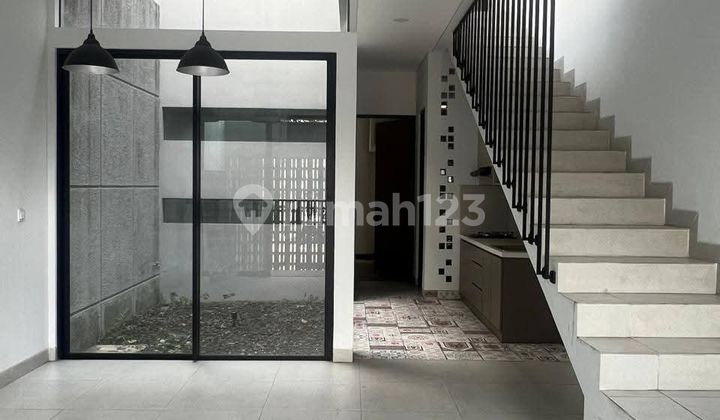 Rumah Baru Tropical Design Griya Loka 1.6 BSD city 2