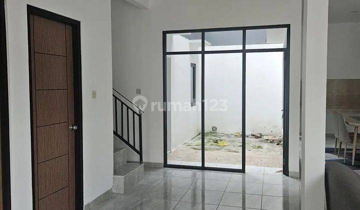 Dijual Rumah Nusaloka Bsd Rumah Cantik Baru Renovasi Full 2lantai Lokasi Terdepan  2