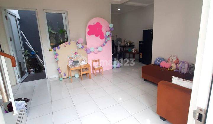 Dijual Rumah 2 Lantai Dekat Mall di Perumahan Serpong Jaya, Buaran, Serpong, Tangerang Selatan. 2