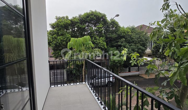 Brand New House Kencana Loka Bsd Mewah Siap Huni Lokasi Sangat Strategis 2