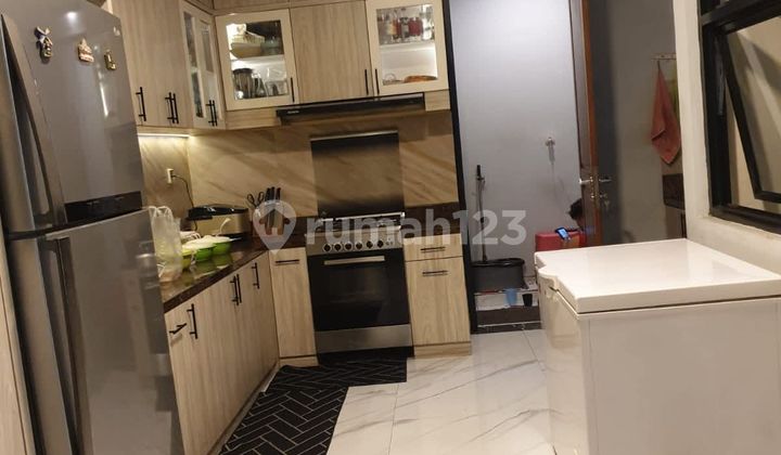 BSD Nusaloka, Tangerang Nice House Semi Furnished Freehold Certificate 2