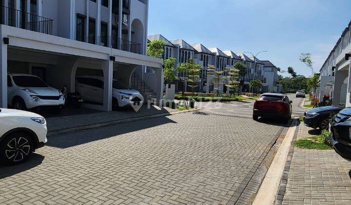 Rumah 3 Lantai di Cluster Aether Greenwich Bsd , Tangerang 2