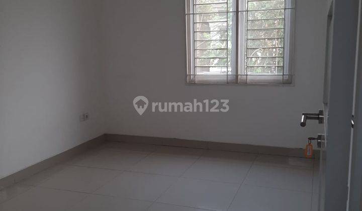 Rumah 2 Lantai Bagus di Karelia Village Gading Serpong 2