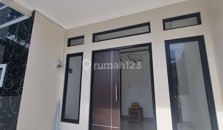 Rumah di Regency Melati Mas Serpong Tangerang Selatan 2