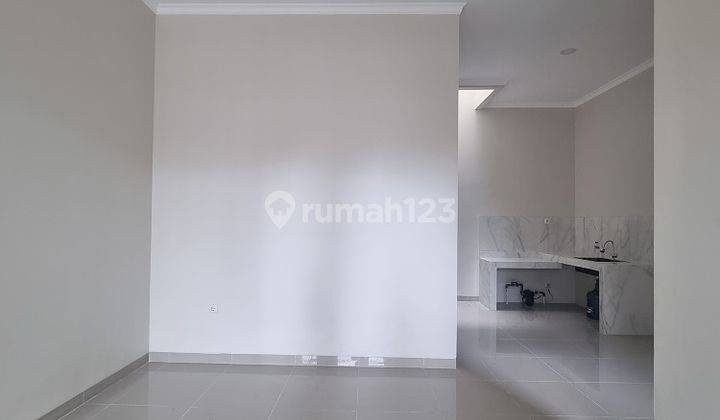 Rumah 2 Lantai di Regency Melati Mas Serpong Tangerang Selatan 2