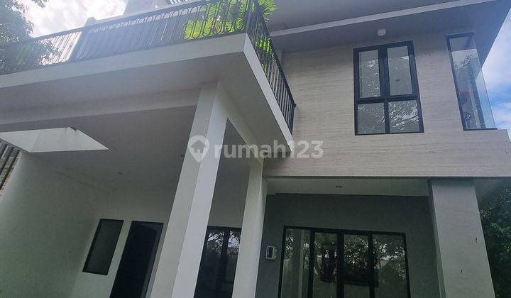 Rumah Bagus di Cluster Assana Vanya Park Bsd City Tangerang 1