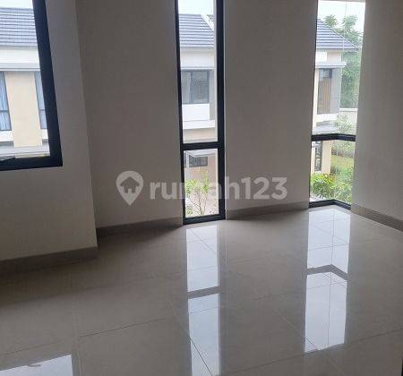 Rumah Unfurnished di Vanya Park Bsd City Tangerang 2