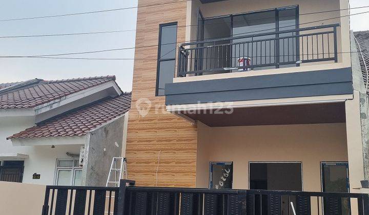 Rumah 2 Lantai di Regensi Melati Mas Serpong Tangerang Selatan 1