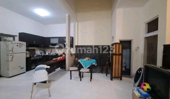 Minimalis Bagus Siap Huni Dekat Merr 1