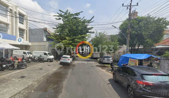 Ruko for Rent in the Center of Semarang City, Brumbungan 2