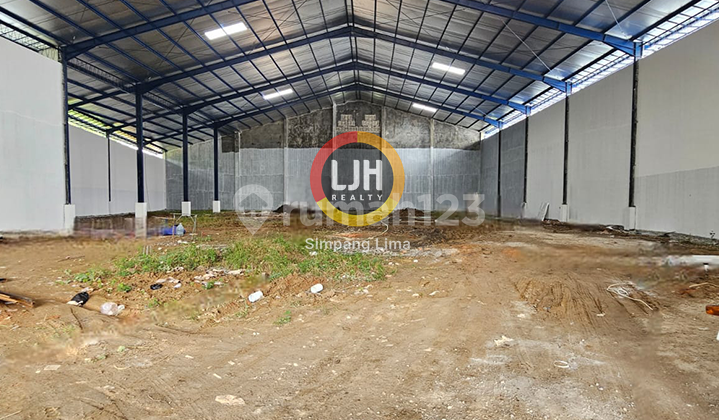 Warehouse for Rent on Gatot Subroto Street, Ngaliyan 2