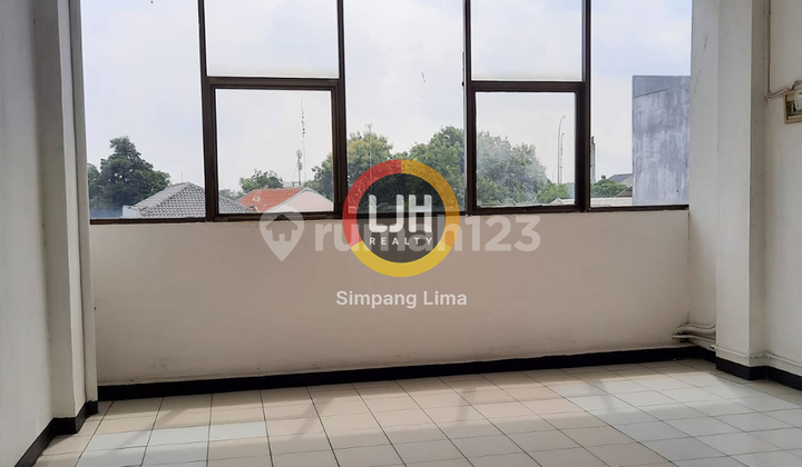 Disewakan Ruko Strategis di Pinggir Jalan Majapahit Kota Semarang 2