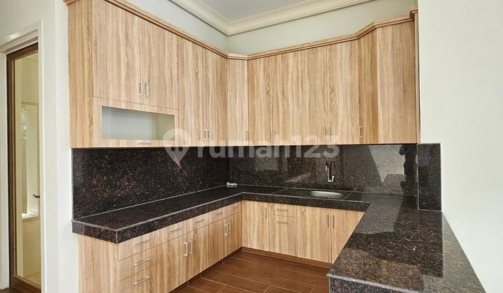 Rumah Modern di Candi Golf, Jangli - Semarang 2